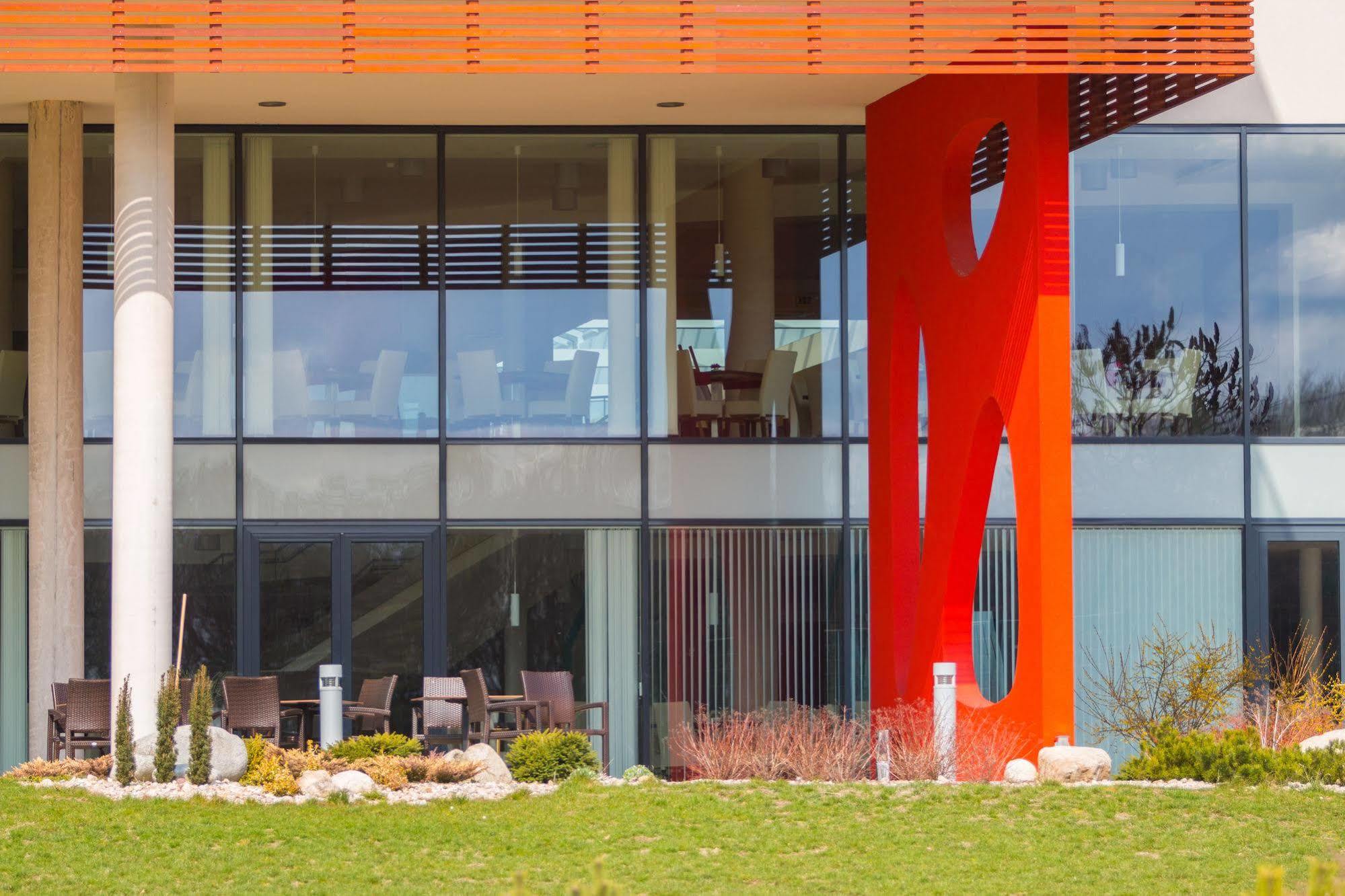 K-Triumf Resort Velichovky Exterior photo