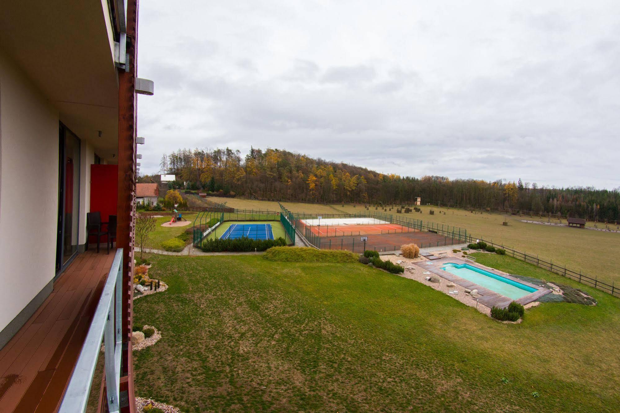 K-Triumf Resort Velichovky Exterior photo